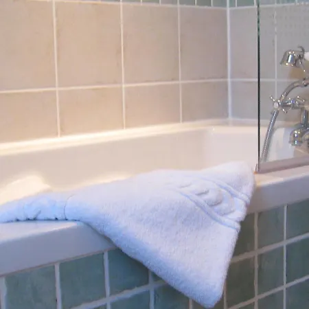 Manoir Du Petit Saint Pierre Guest house